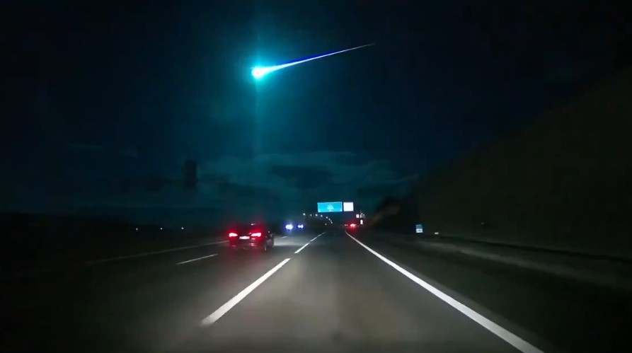 Mysterious Meteorite lights